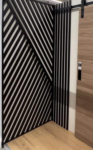 briona_Black_edition_int